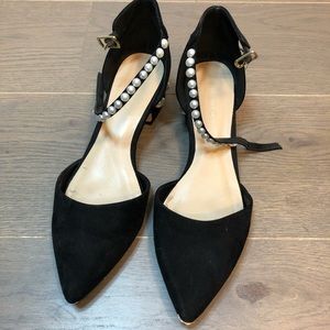 Pearl block kitten heels
